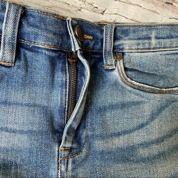 Blank NYC Denim Skirt with Raw Hem Size 26 - Picture 5 of 8